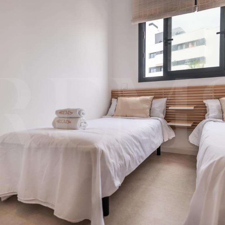 Beachside escape with parking and pool REMS - Apartamento de 2 dormitorios - 39