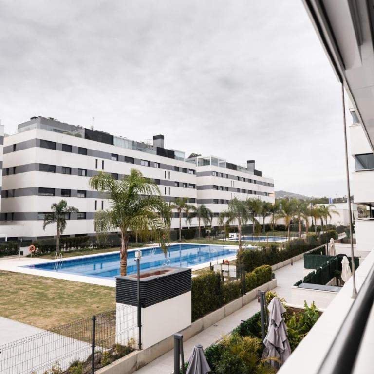 Beachside escape with parking and pool REMS - Apartamento de 2 dormitorios - 47