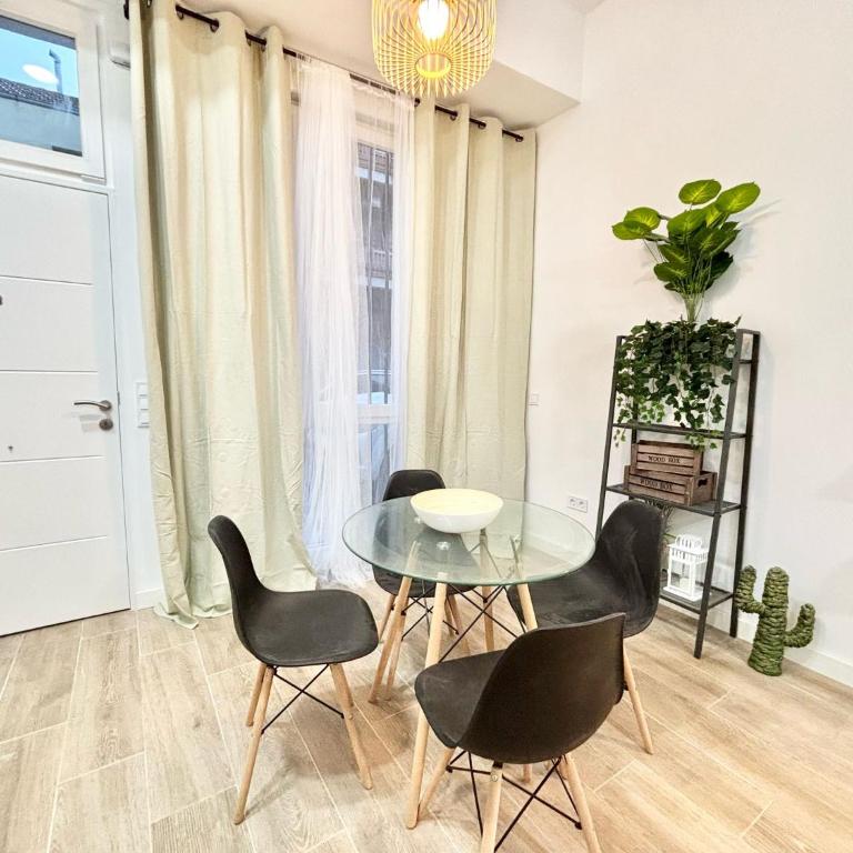 Renfe Asamblea de Madrid 01 AMCH Hospedaje - One-Bedroom Apartment - 3