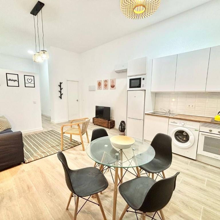 Renfe Asamblea de Madrid 01 AMCH Hospedaje - One-Bedroom Apartment - 21