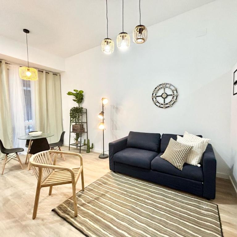 Renfe Asamblea de Madrid 01 AMCH Hospedaje - One-Bedroom Apartment - 28