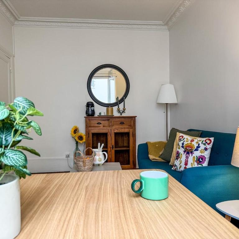 Parisien Élégant & Calme - One-Bedroom Apartment - 13