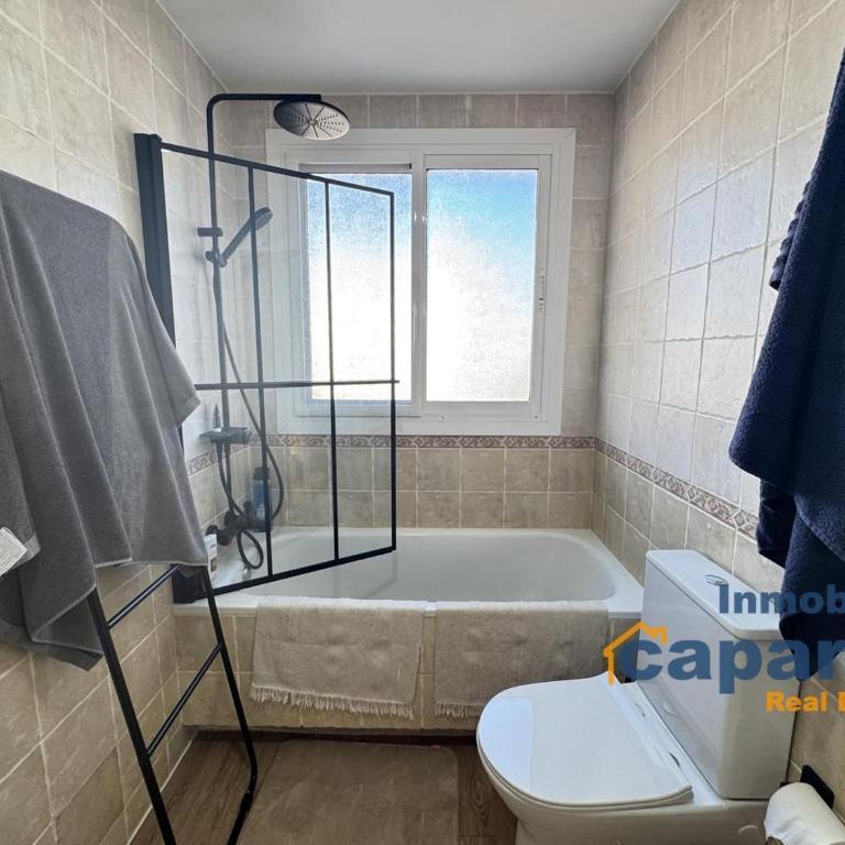 Chalet El Coto Vera Playa, Tres dormitorios, Urbanización Piscina, Terraza, Sótano, Garaje - Casa de 3 dormitorios - 7