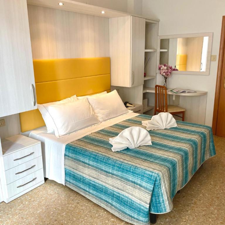Hotel Crystal con Piscina Estiva Privata - SPIAGGIA INCLUSA con Formula All Inclusive 7 notti & ANIMAZIONE 2026 - Camera Matrimoniale Standard - 20