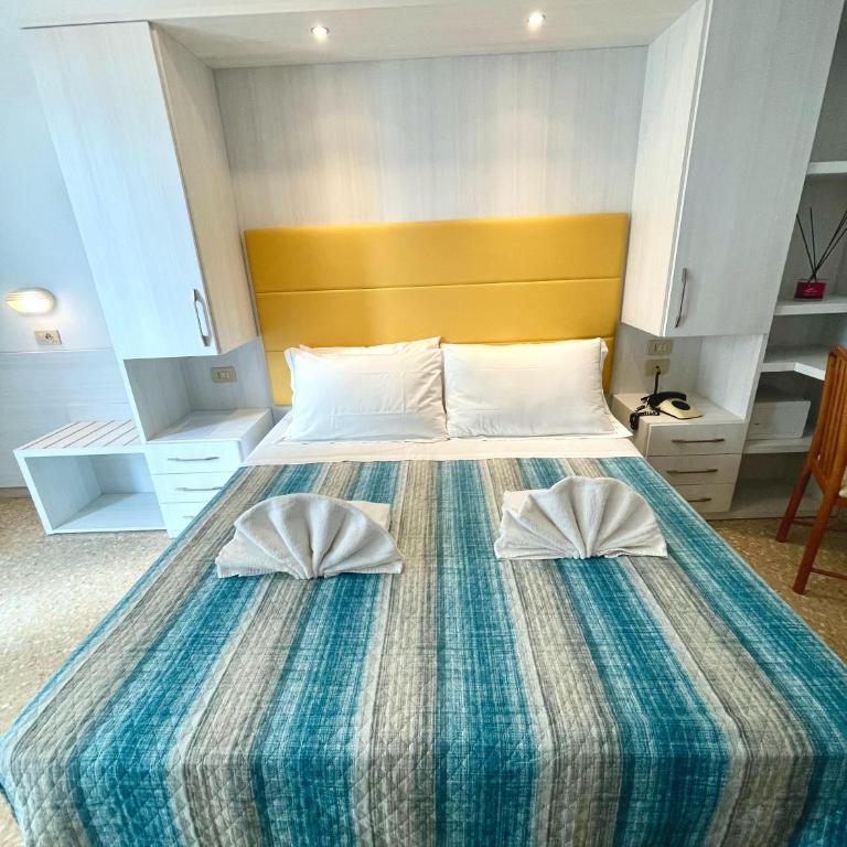 Hotel Crystal con Piscina Estiva Privata - SPIAGGIA INCLUSA con Formula All Inclusive 7 notti & ANIMAZIONE 2026 - Camera Matrimoniale Standard - 23