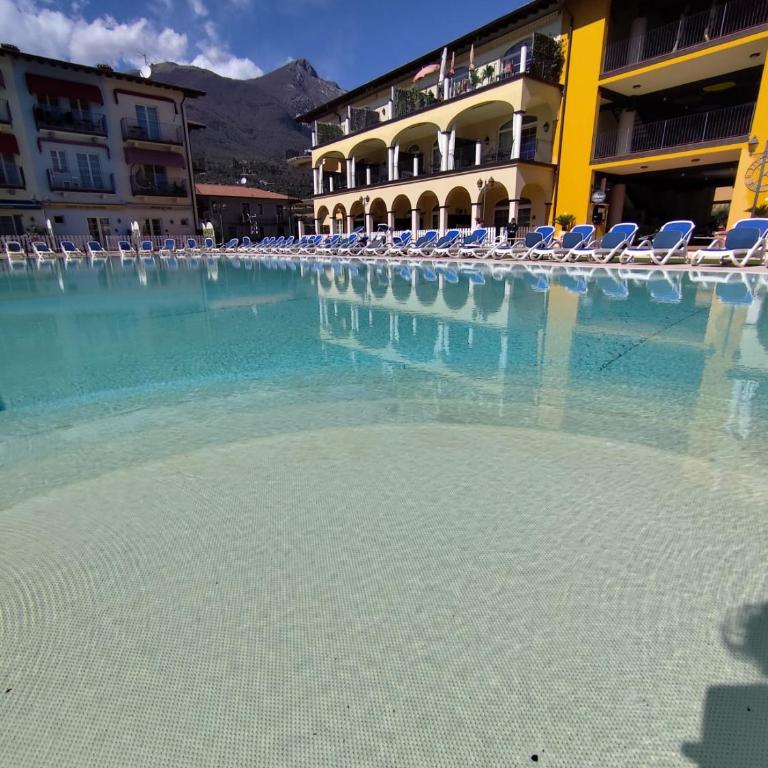 Giardino dei Colori 212 Pool and family friendly - One-Bedroom Apartment - 12