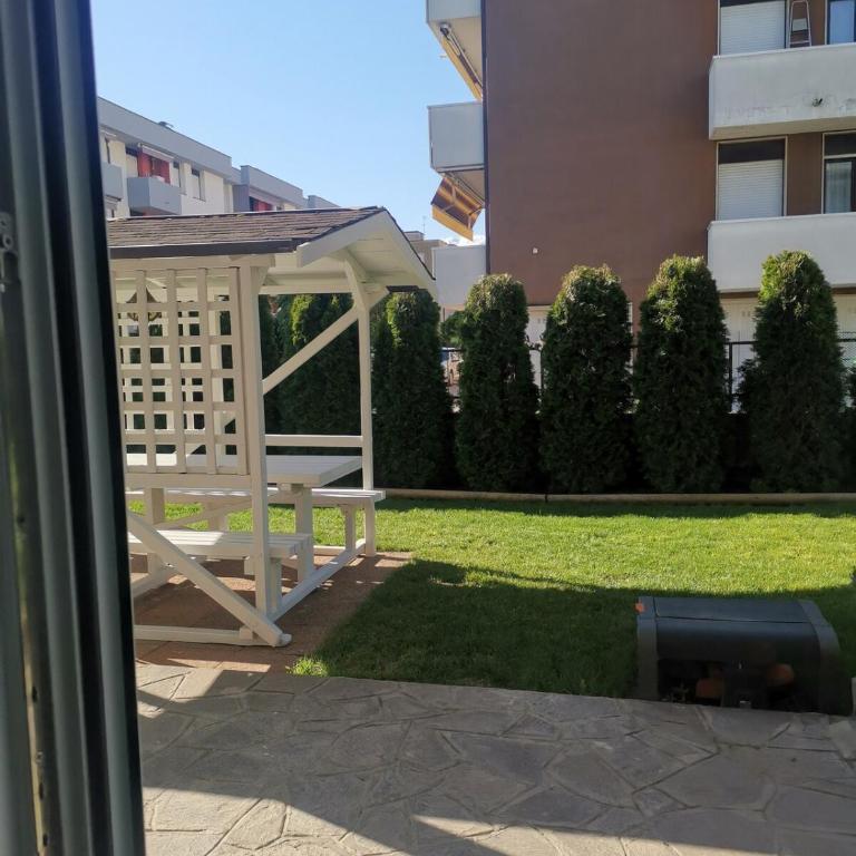 Garden Apartment Trento - Two-Bedroom Apartment with Garden View - 3