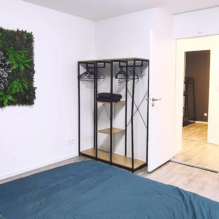 Casa Luna - Une Maison à la Situation Exceptionnelle Offrant Sérénité et Confort en Plein Cœur de Bourges - Maison de Ville 3 Chambres - 2