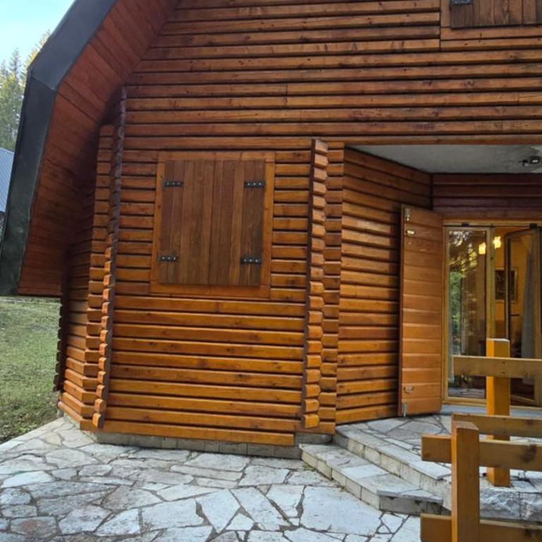 Planinska Vila - Three-Bedroom Villa - 45