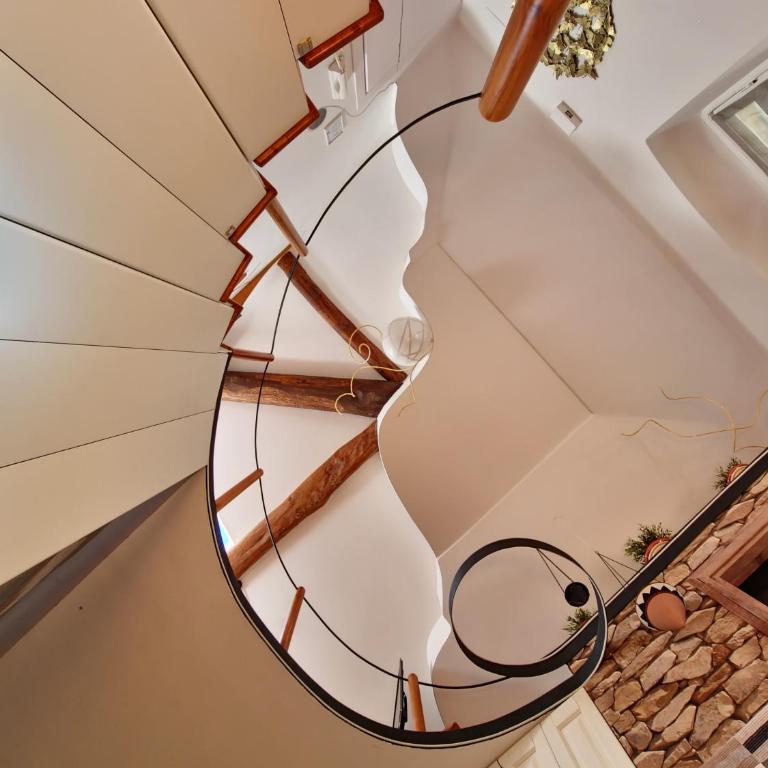 Nautical Micro-Loft con Parcheggio Privato - Monolocale su 2 Livelli - 6