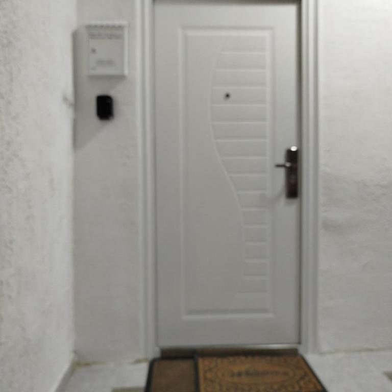 Guesthouse BiT Accommodation - Triple Room with Shared Bathroom - 2