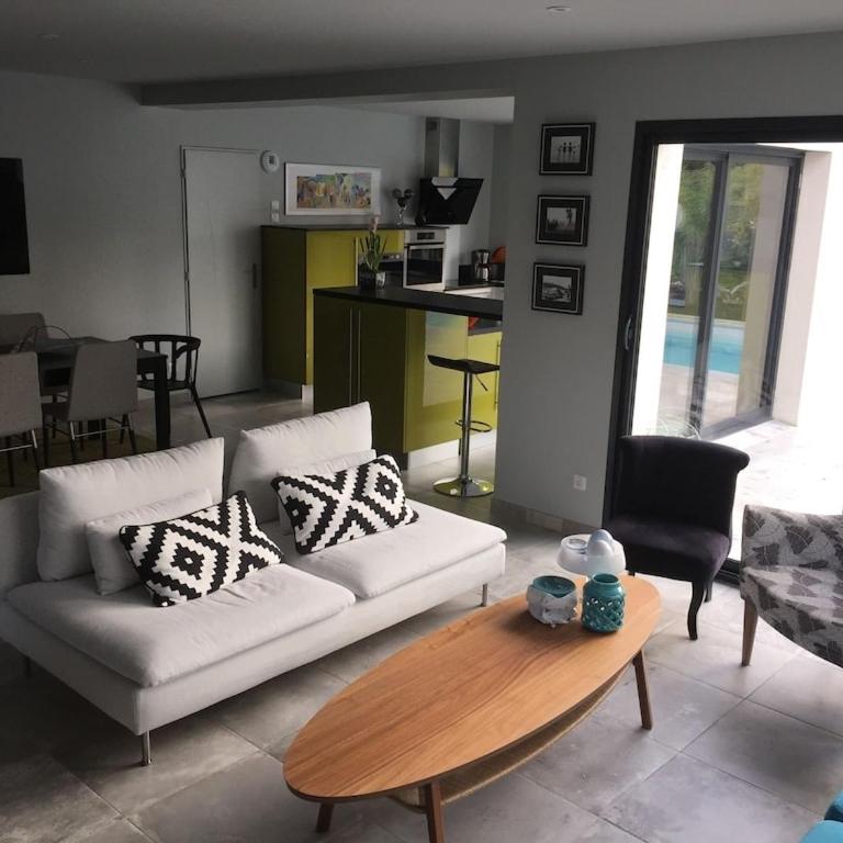 Villa avec piscine près des plages - Villa avec Piscine Privée - 9