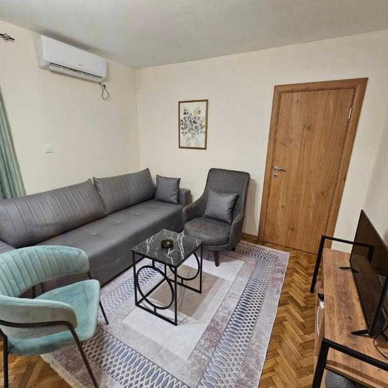 Mimoza Apartment in Budva - Two-Bedroom Apartment - 3