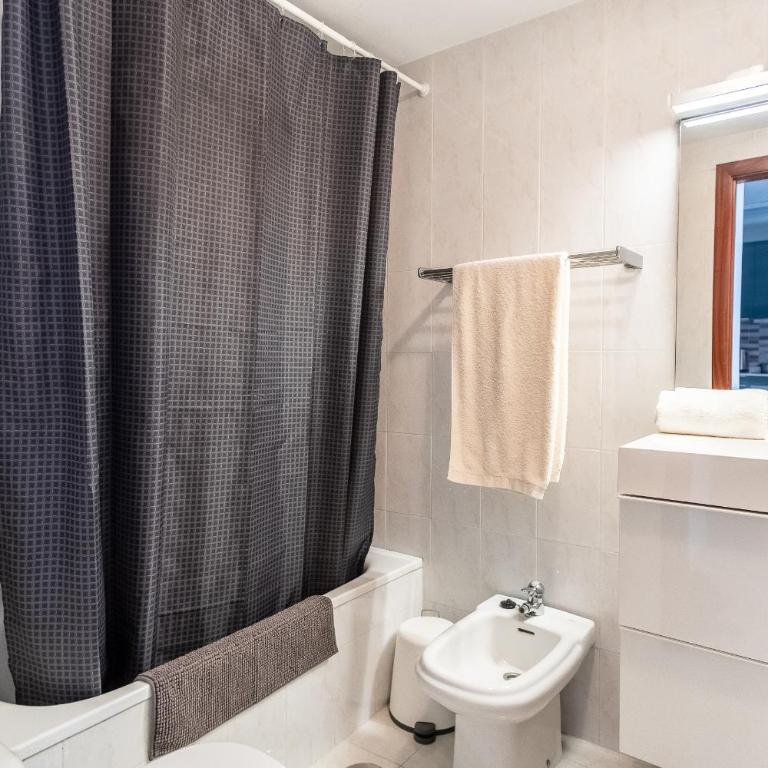 Modern 1 bed apartment, minutes from the beach - Apartamento de 1 dormitorio - 11