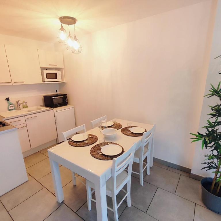 Le Baou Beni - Piscine, Climatisation & Parking - Two-Bedroom Apartment - 5