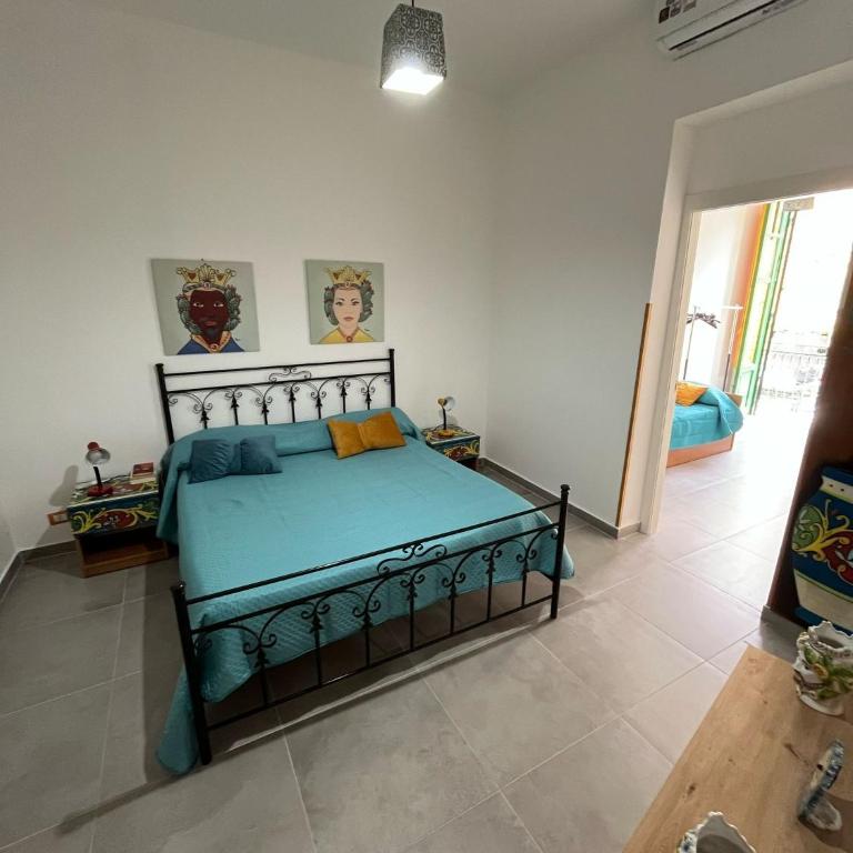 Cortile Siciliano - Three-Bedroom Apartment - 10