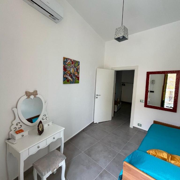 Cortile Siciliano - Three-Bedroom Apartment - 14