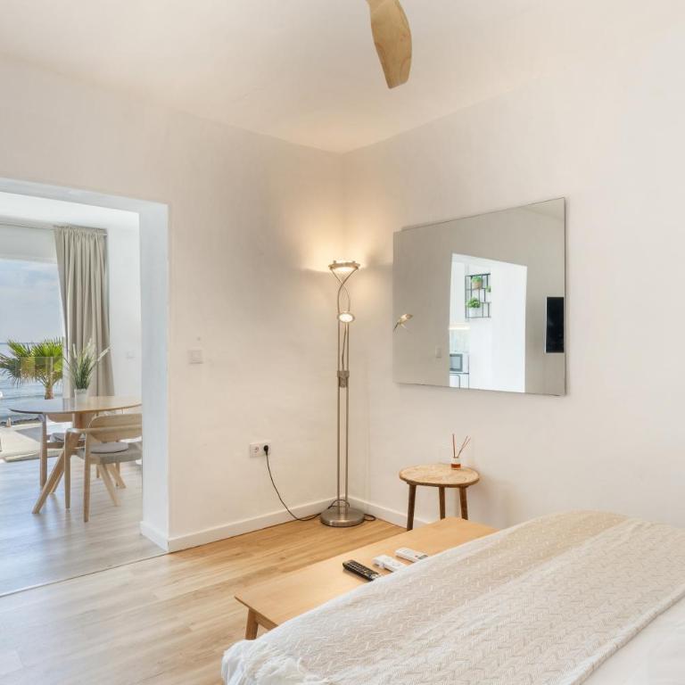 Maravilloso Apartamento AMANECER CABO a pie de playa y mar en CHALET ROQUETES - One-Bedroom Apartment - 44