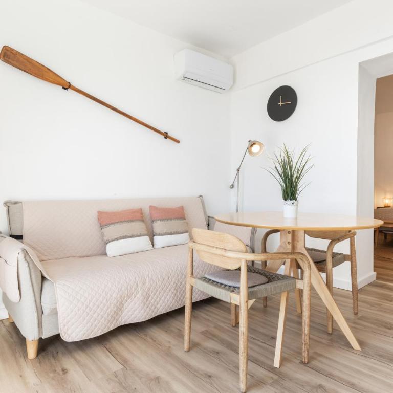 Maravilloso Apartamento AMANECER CABO a pie de playa y mar en CHALET ROQUETES - One-Bedroom Apartment - 45