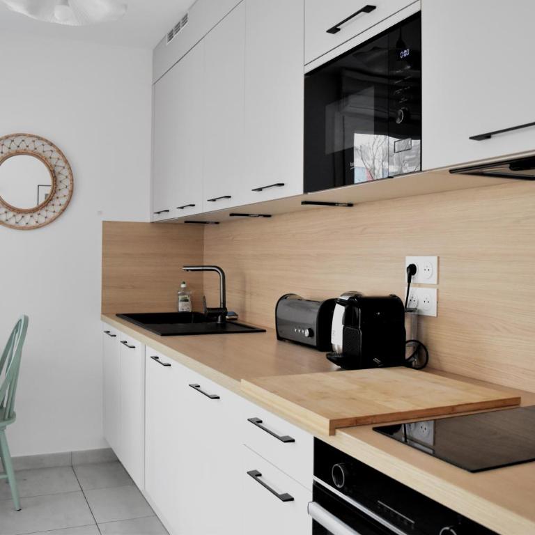 Apt au calme avec terrasse et parking CV - Appartement 1 Chambre - 3