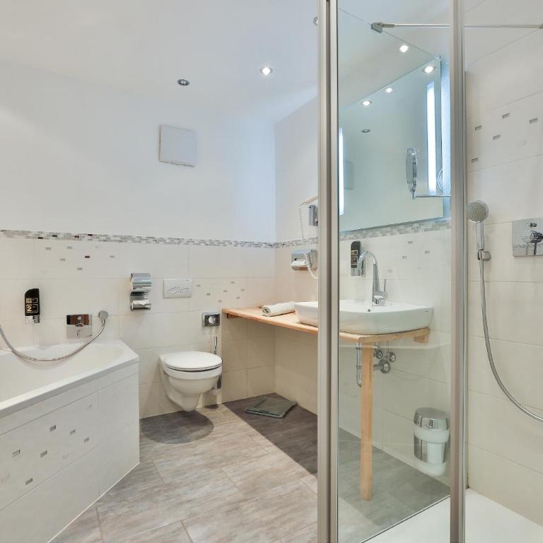 Tourist Hotel Boehm - Superior Doppelzimmer - 2