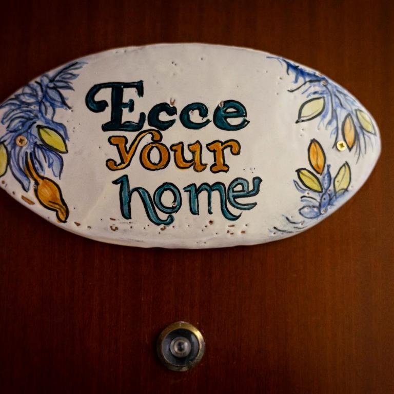 Ecce Your Home - One-Bedroom Apartment - 11