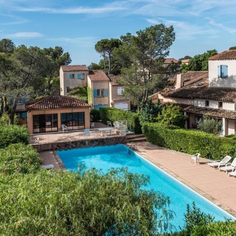 Geschmackvoll eingerichtetes Apartment Le Poisson bleu, 2 Terrassen, Pool, Meerblick, eigener Parkplatz by Riviera HomeLife - Appartamento con Vista Mare - 1