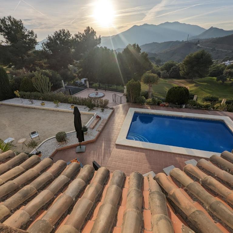 Villa with Pool and Boule right on Alhaurin Golf - Villa with Private Pool - 3