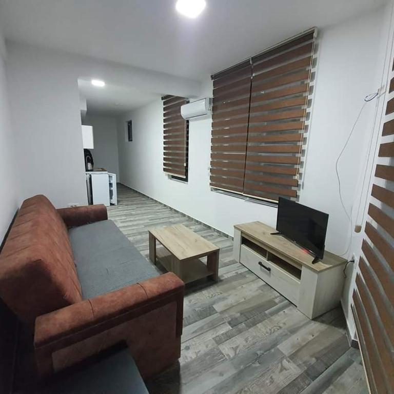 Apartmani Bosfor - Apartment with Balcony - 4