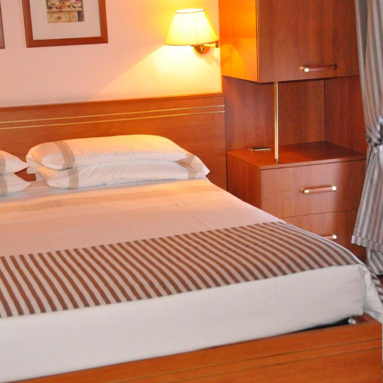 Loano 2 Village - Camera Matrimoniale Comfort - 1