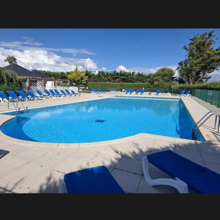 Appartement T3 avec piscine et parking, proximité immédiate plage et port de plaisance du Crouesty - Appartement 2 Chambres - 24