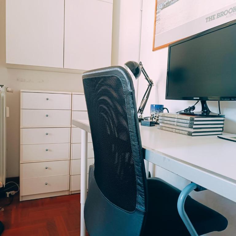 Appartamento per 5, Metro B Bologna, terrazzo, Wi-Fi - Appartamento con 2 Camere da Letto - 14