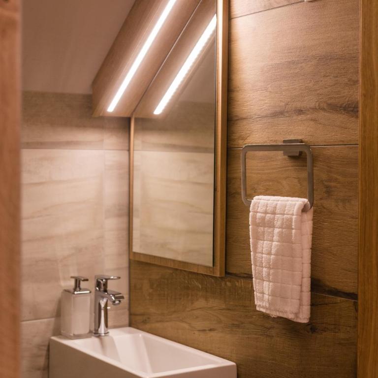 Luxury Chalet Mallnitz - Deluxe Apartment (9 Erwachsene) - 48