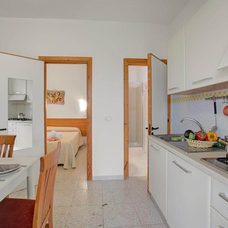 Stella Marina with Pool 100 m from beach - One Bedroom Apartment with Terrace 2 - 7