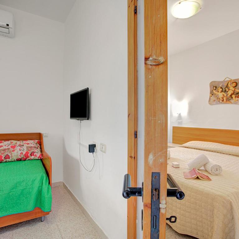 Stella Marina with Pool 100 m from beach - One Bedroom Apartment with Terrace 2 - 13