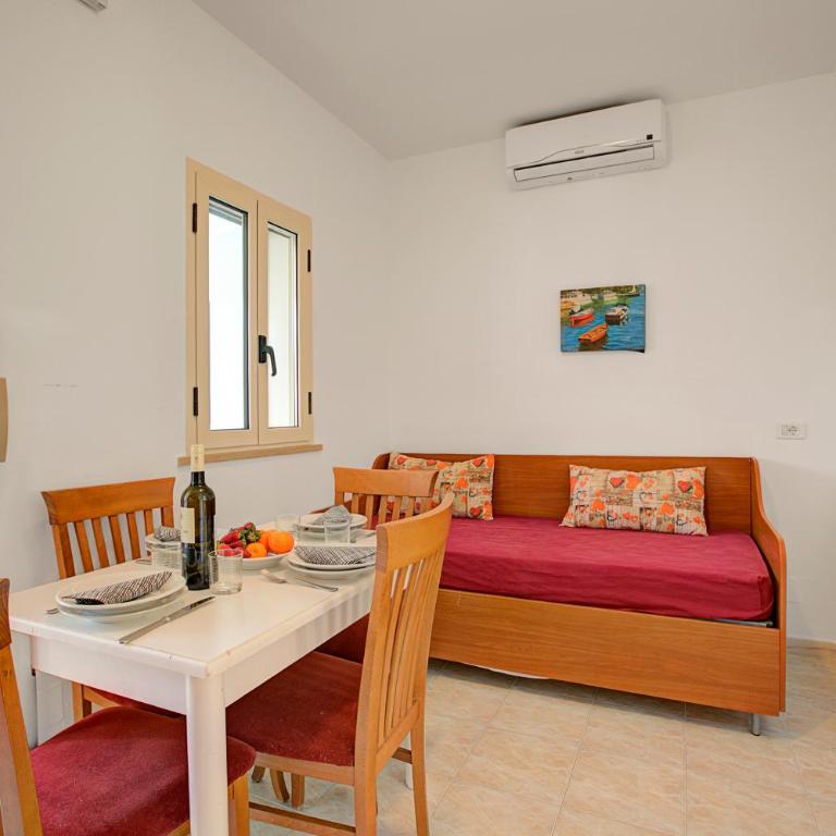 Stella Marina with Pool 100 m from beach - One Bedroom Apartment with Terrace 6 - 2