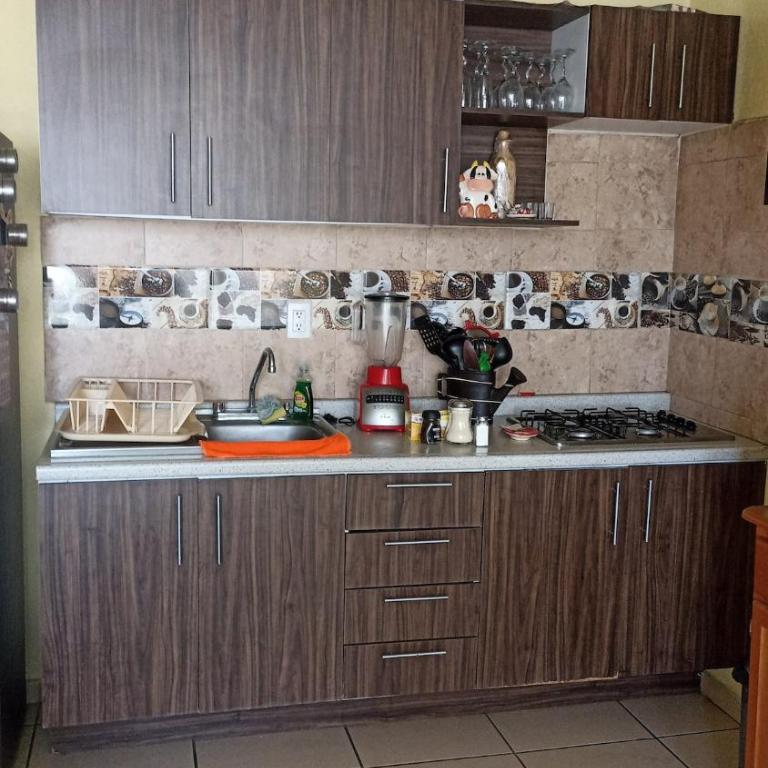 Departamento Tapatío - Three-Bedroom Apartment - 38
