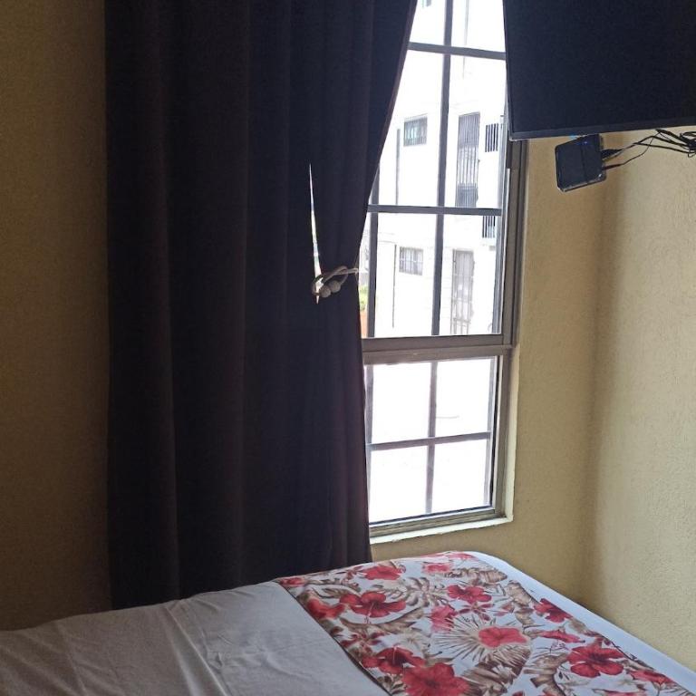 Departamento Tapatío - Three-Bedroom Apartment - 45