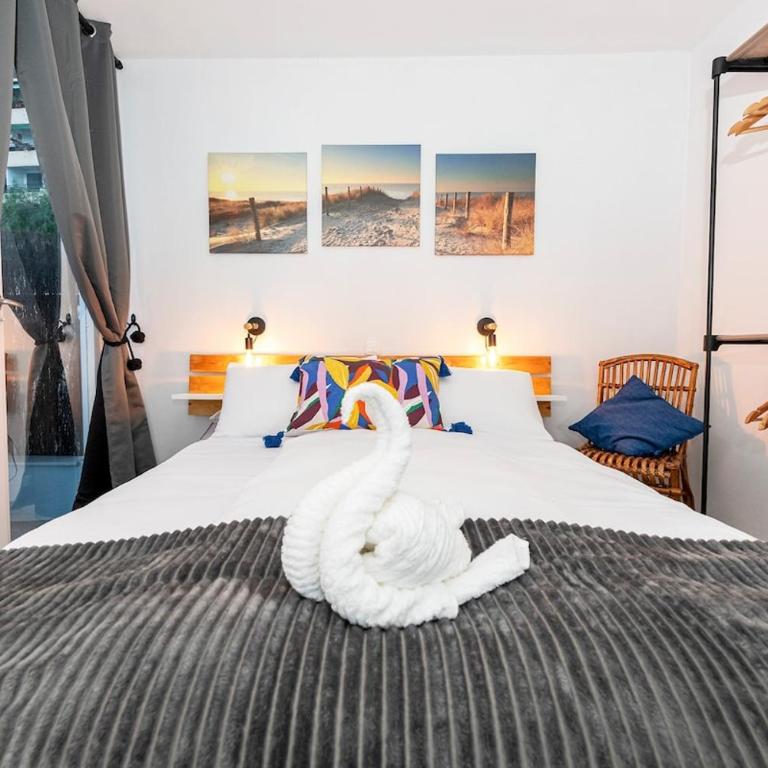 Apartamento Vistamar - Two-Bedroom Apartment with Balcony and Sea View - 9