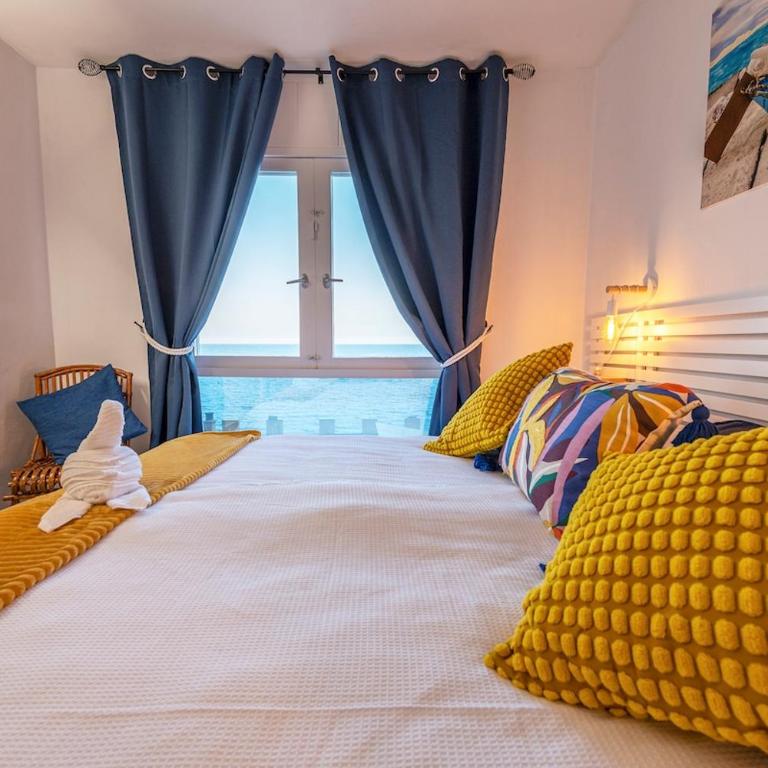 Apartamento Vistamar - Two-Bedroom Apartment with Balcony and Sea View - 10