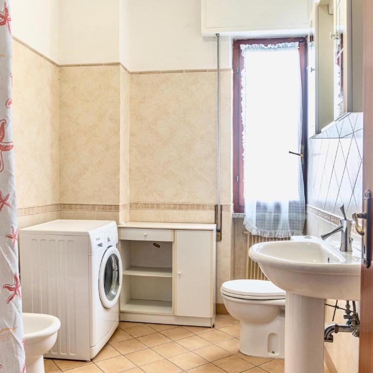 ISA- Holiday Home Il Pontile in Marina di Massa, apartments with private outdoor area, just 400 meters from the beach - Casa con 3 Camere da Letto - 12