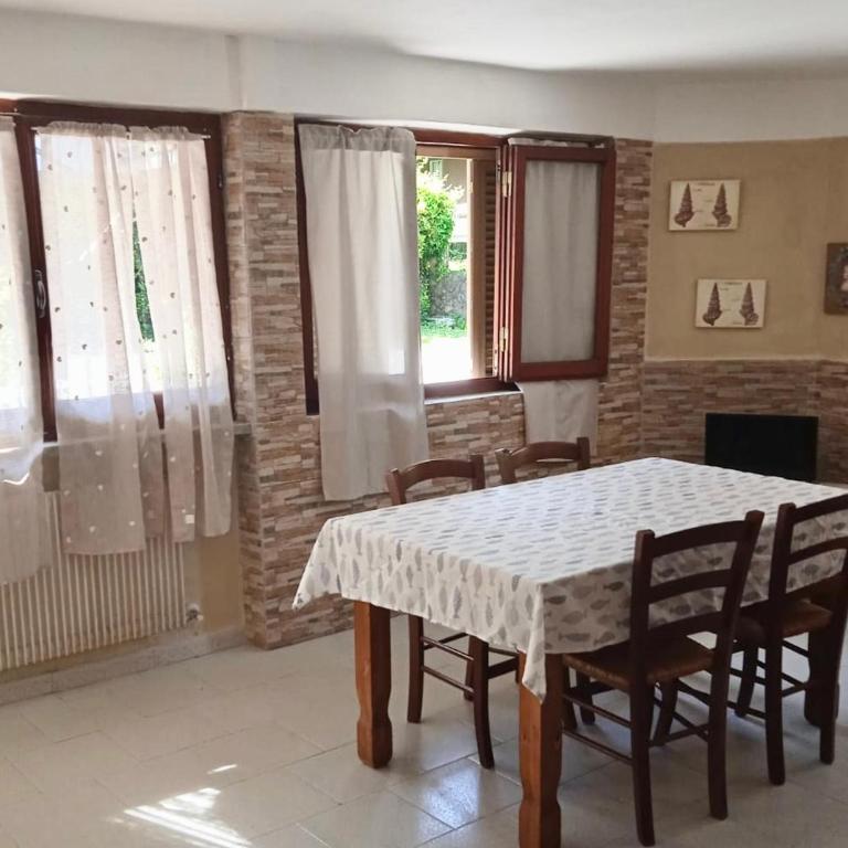 ISA- Holiday Home Il Pontile in Marina di Massa, apartments with private outdoor area, just 400 meters from the beach - Casa con 2 Camere da Letto - 8
