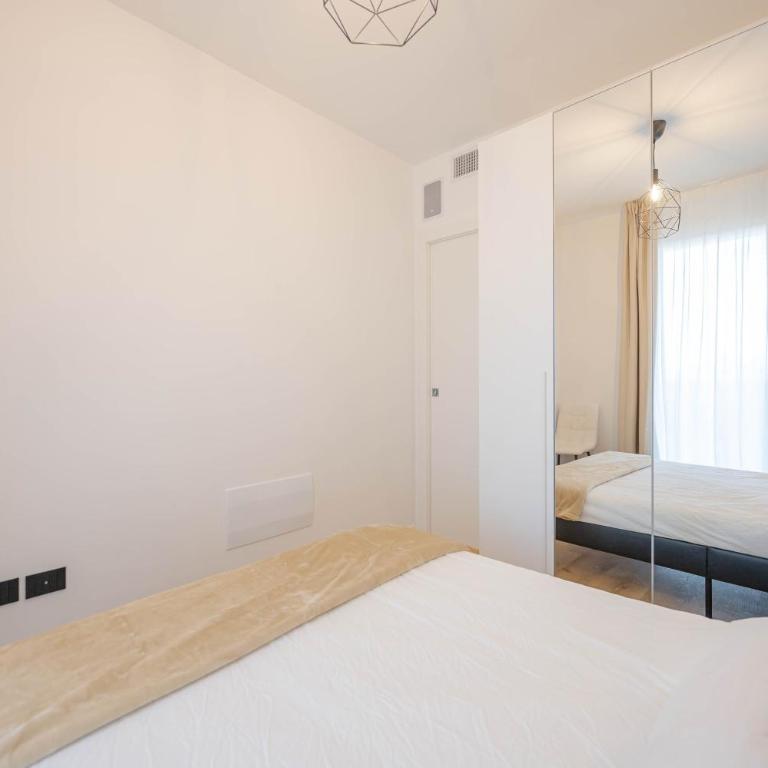 Resminik Home - Appartamento con 2 Camere da Letto - 13