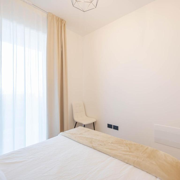 Resminik Home - Appartamento con 2 Camere da Letto - 14
