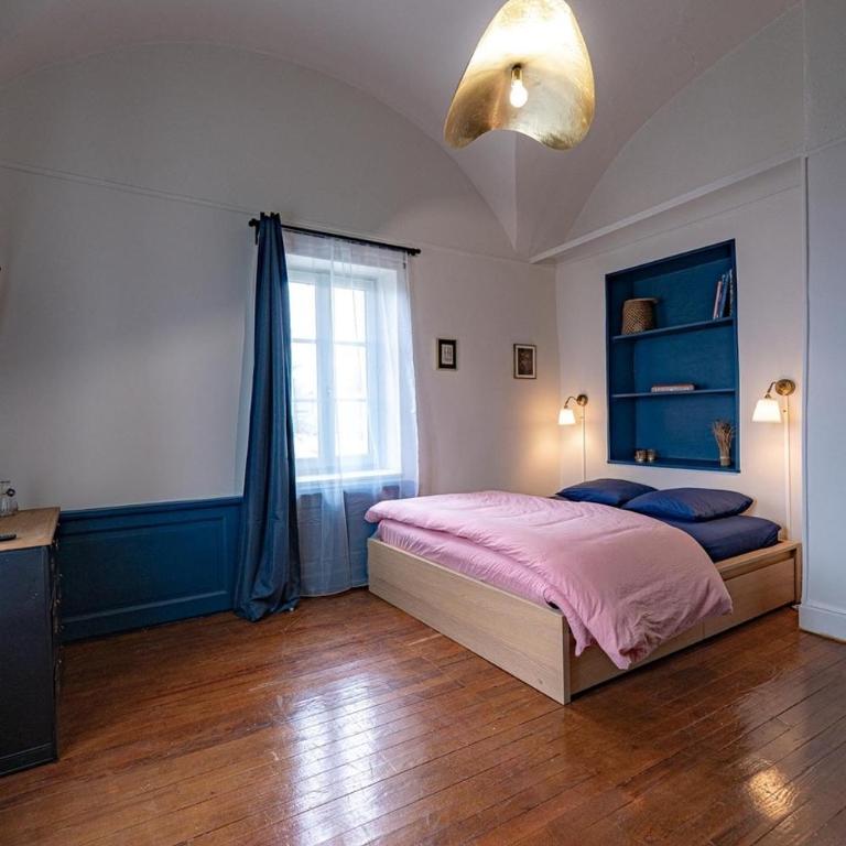 Romantic Suite Bellevue et Parking - One-Bedroom Deluxe Apartment - 23