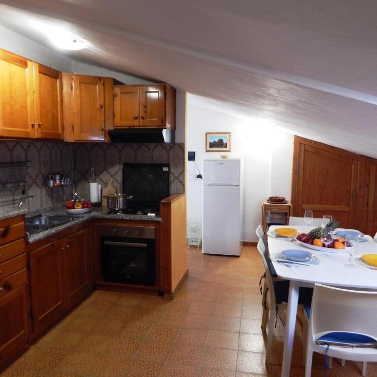 AffittaSardegna - La Mansarda del Mare - Appartamento con 1 Camera da Letto - 6