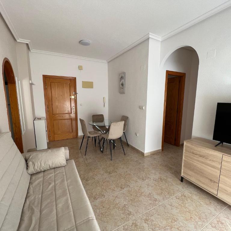 Apartment Los Naufragos - One-Bedroom Apartment with Sea View and Balcony - 7