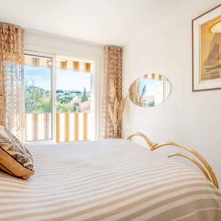 Les Amourie l Terrace & Parking l Shellter - Apartment - 9