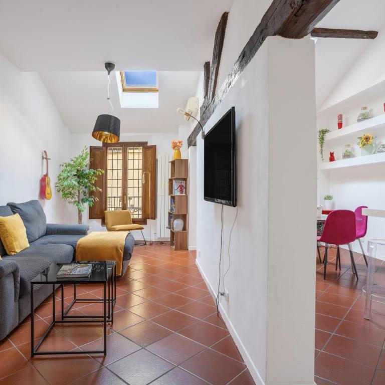 Bright Design House in the Heart of Bologna - Appartamento con 2 Camere da Letto - 8