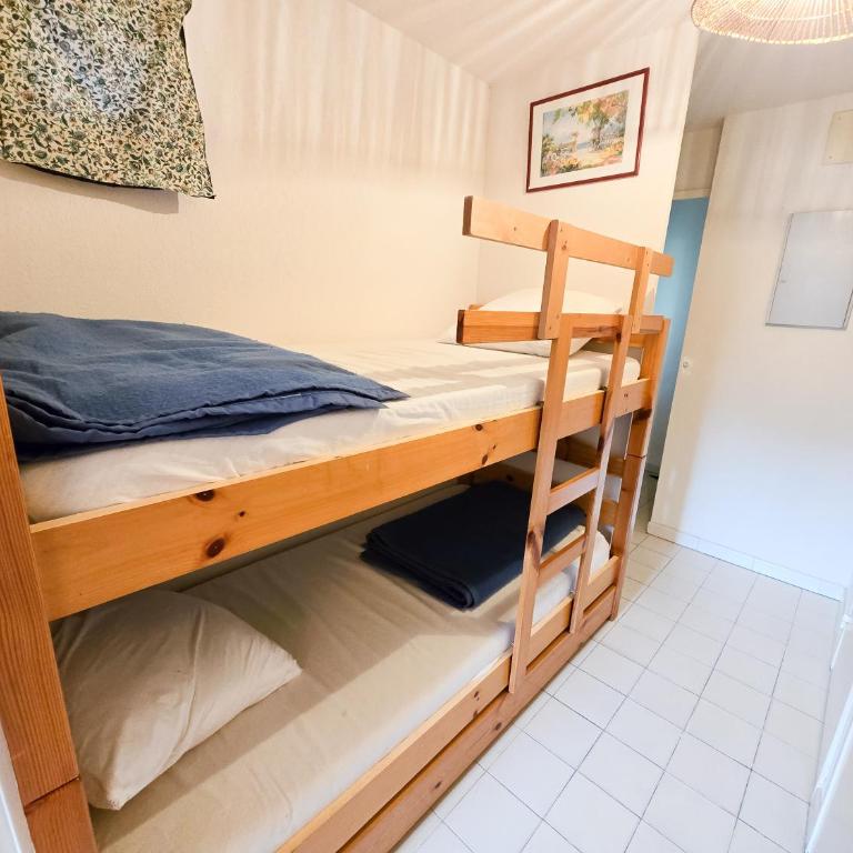 Les Plages de Cavalière T2 Cabine - Two-Bedroom Apartment - 6